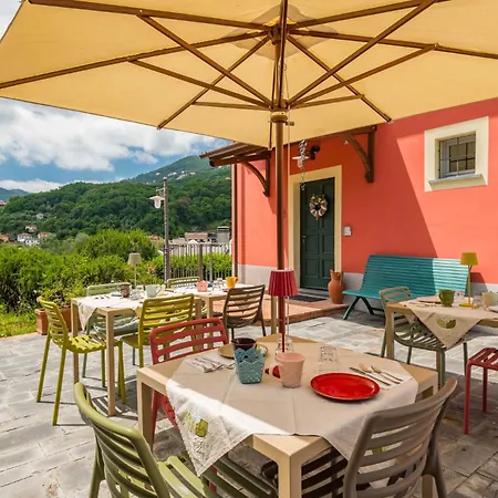 Konukevi La Collina Degli Ulivi 2*